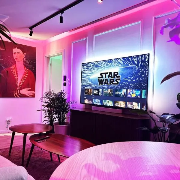 Ambient lounge with sundeck and free parking, hotel en Bratislava