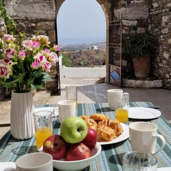 Yiannis Village house, hotel en Asklipiḯon