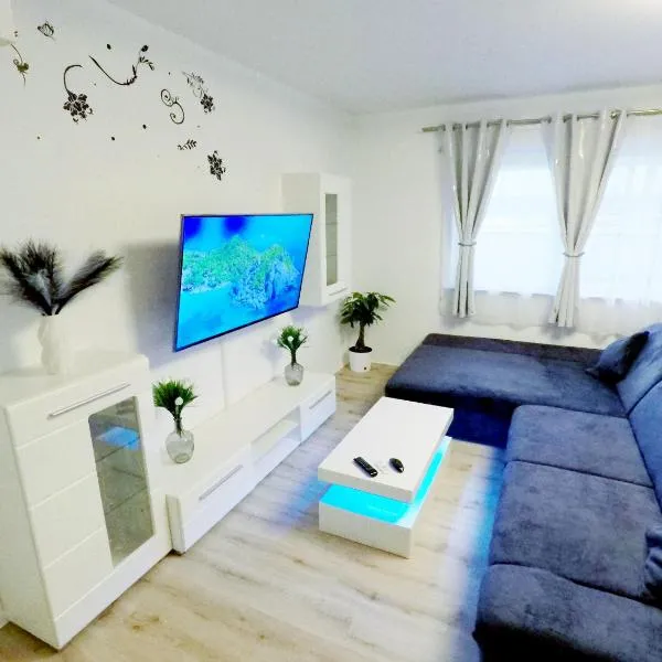 3-Zimmer FeWo 84qm mit separatem Eingang，位于富尔达的酒店