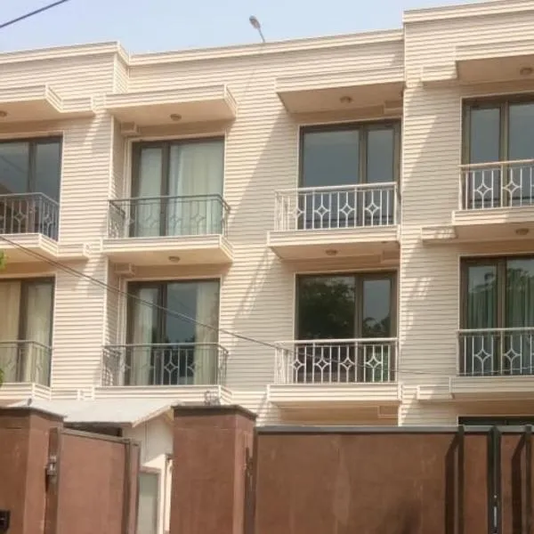 UDS Villa Scandinavian - Next to VFS, Walking to Connaught Place, hotel in New Delhi