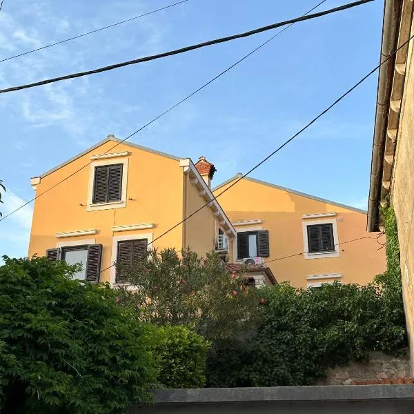 Apartments Cunski, hotel v Čunskem