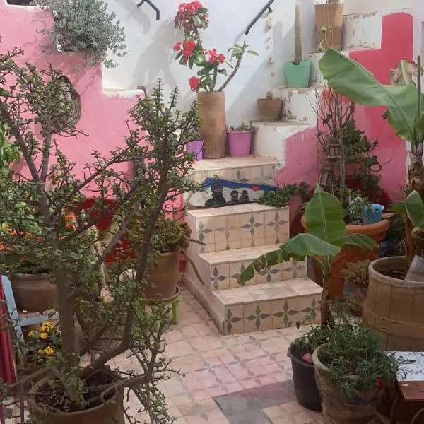 casa tradicional marroqui, hotel in Sidi Ifni