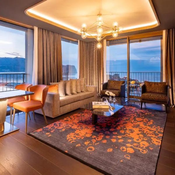 Merit Starlit Hotel & Residences, hotel v destinaci Budva