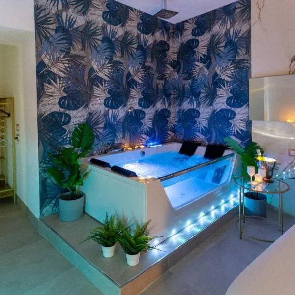 MAZZINI LUXURY JACUZZY SUITE Catania, Hotel in Catania