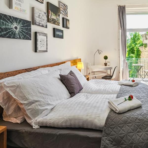 3 room apartment in the beautiful street