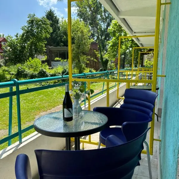 Lelle Beach Club, Hotel in Balatonlelle