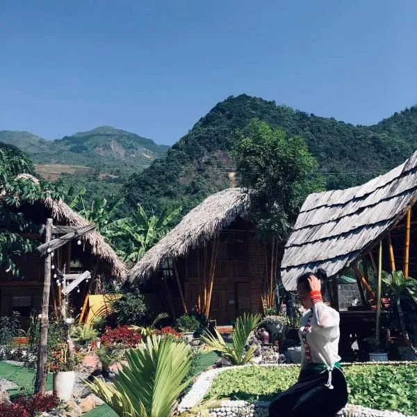 Bamboo Homestay Tà Xùa, hotel in Bắc Yên