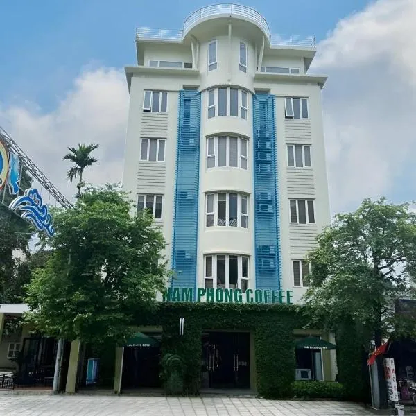 Nam Phong Hotel & Coffee, hotel em Cái Rồng