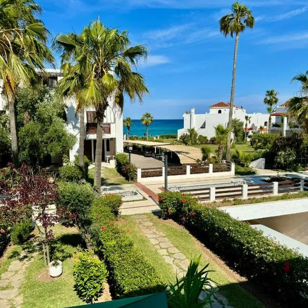 Excelent Chalet Triplex in Kasr Rimal-Kabila Tetouan, hotel v destinaci Mʼdik