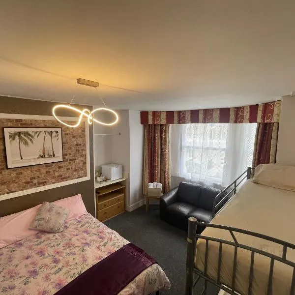 Backpackers Blackpool Hotel & Suites，位于布莱克浦的酒店