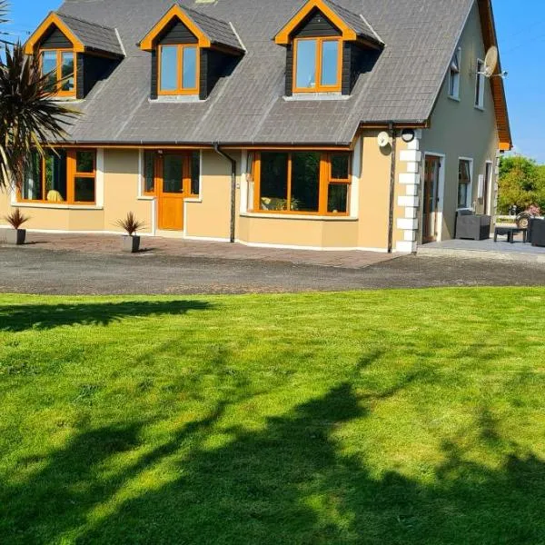 castle Road House, hotel in Castletownbere