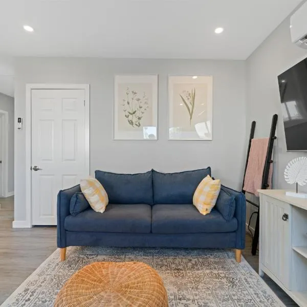 The Garden Retreat in Welland, On - 1BR,Free Parking and Workspace, ξενοδοχείο σε Welland