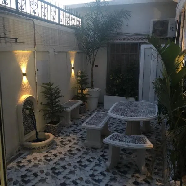 Charmante location de vacances !, hotel in Bordj el Bahri