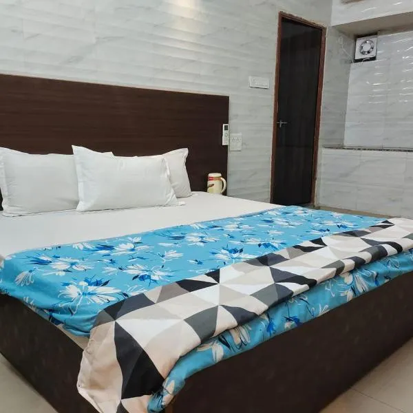 Hotel Purohit Sindhi Camp, hotell i Jaipur