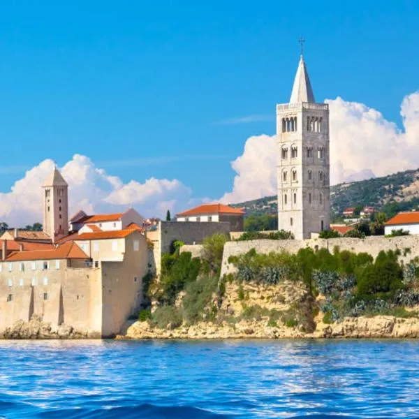 Rooms Nona Albina, hotell sihtkohas Rab