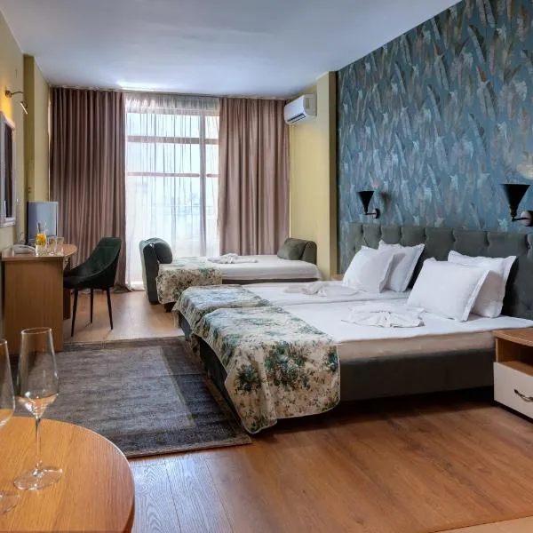 Hotel Avenue, hotel di Pantai Sunny