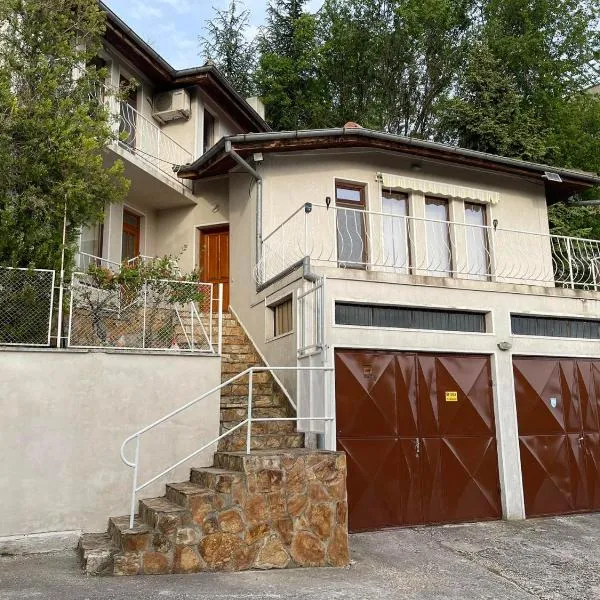 Villa Dechkoni, hotel in Kavarna