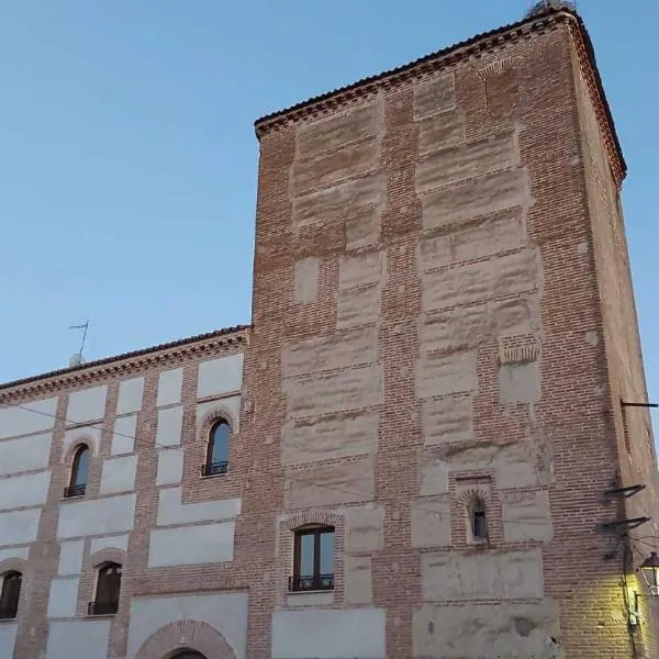 Casa Rural EL TORREÓN, hôtel à Fontiveros