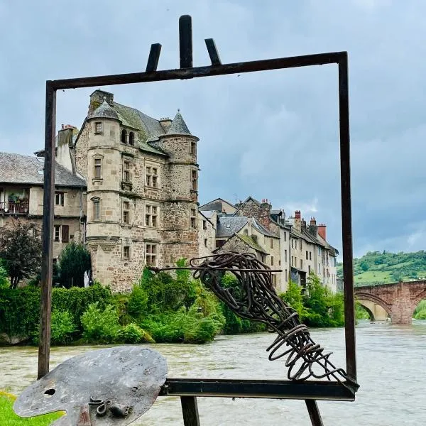 Appart'Hôtel - Au Vieux Palais, ξενοδοχείο σε Espalion