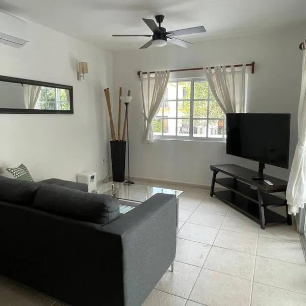 Amplio departamento en 5ta av, ξενοδοχείο στην Πλαγιά Ντελ Κάρμεν