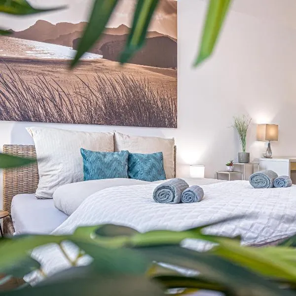 Gemütliche Ferienwohnung mit 2 Schlafzimmern, kostenfreiem Parkplatz, modernem Bad, Küche, Waschmaschine & Trockner, hotel v Lipsku