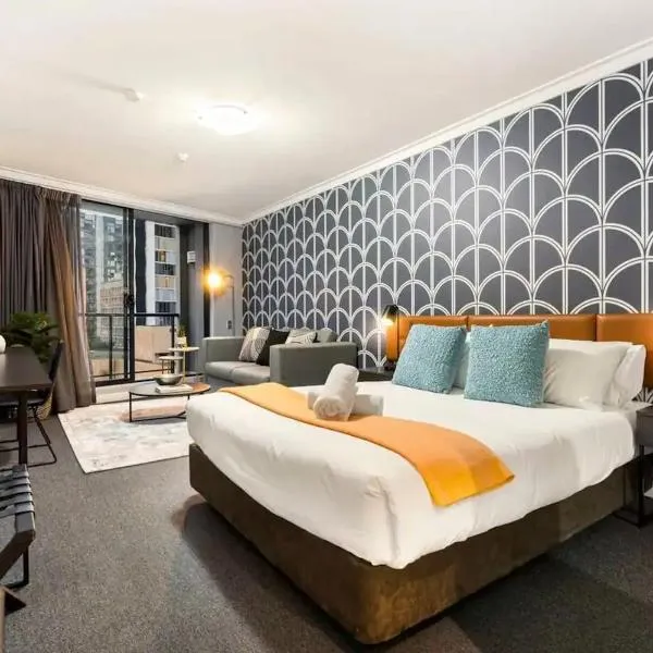 KozyGuru Haymarket Stylish City Studio NHA653- 906, hotel in Sydney