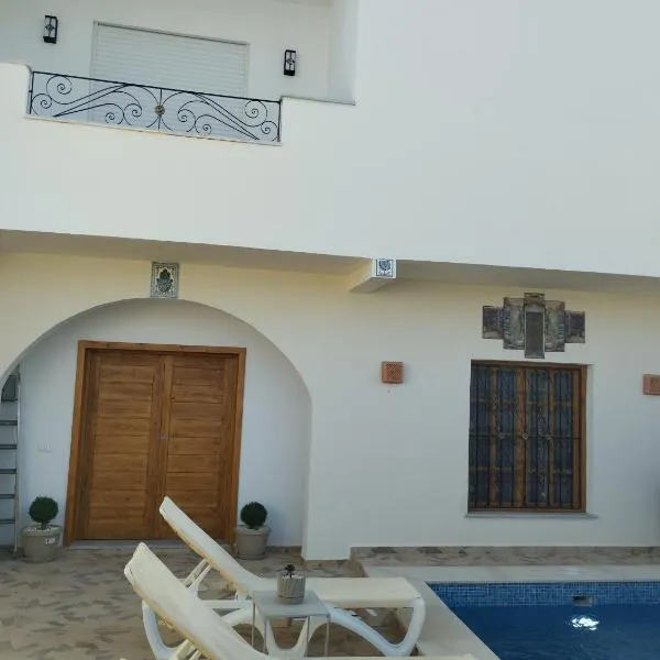 Dar KM, hotel in Erriadh
