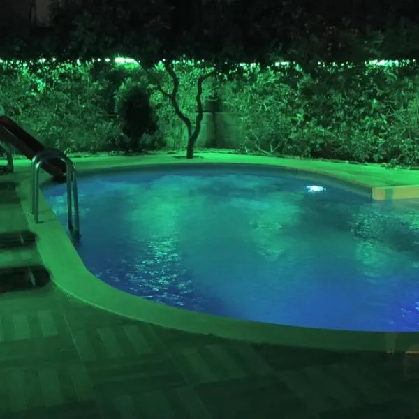 Arslan Villa with Pool, ξενοδοχείο στο Μαρμαρίς
