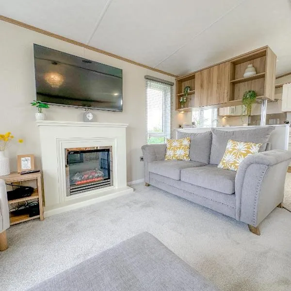 Serena Holiday Caravan, מלון בבאסנת'וויט