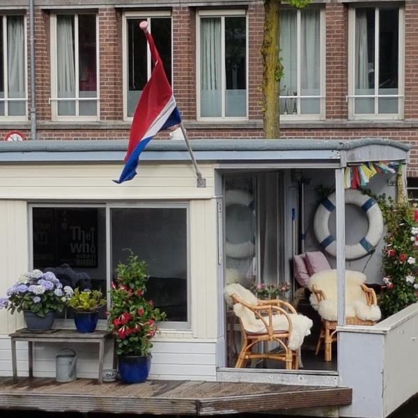 Pantheos Top Houseboat, Ámsterdam