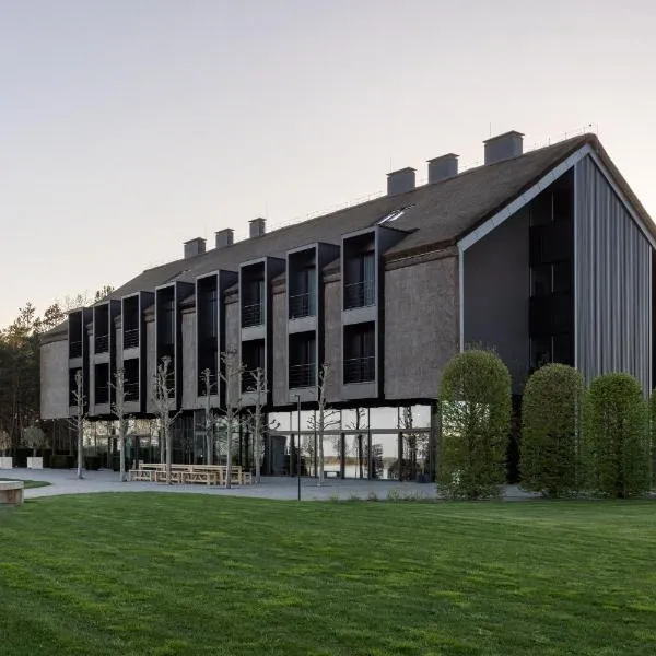 Cherot, hotel v destinaci Krymno
