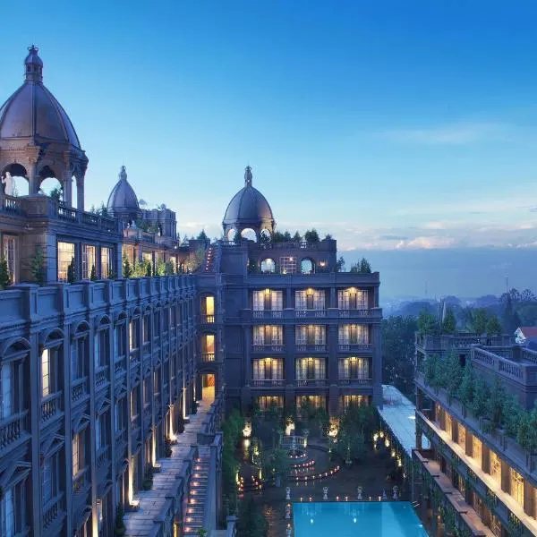GH Universal Hotel Bandung, hotel di Bandung