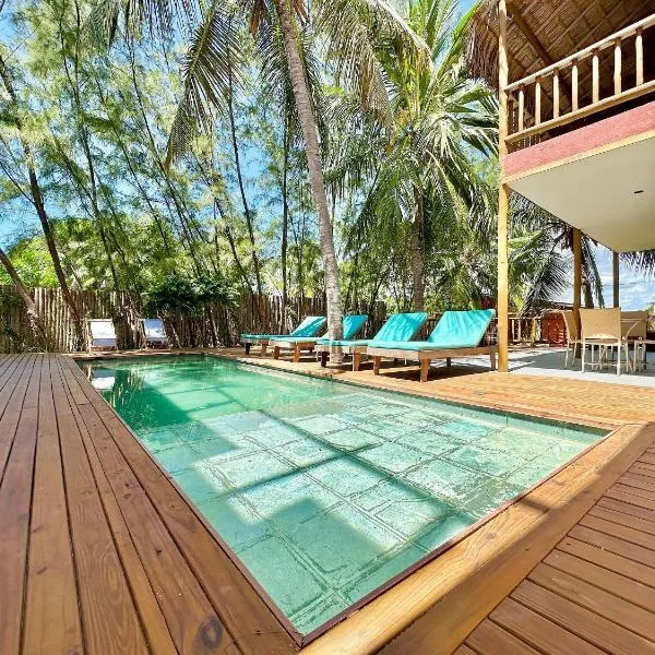 Casa do Pier, bangalôs em Fortim c/ Café da Manhã, hotel in Fortim