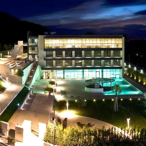 Fonte Del Benessere Resort, hotel v destinaci Castelpetroso