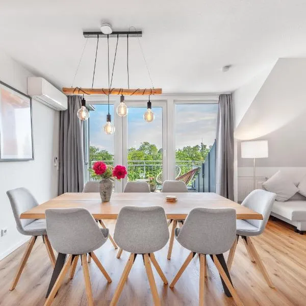 Mango Living I Stadtoase I modern I 3 Schlafzimmer I 95 qm I 9 Personen, hotel in Mönchengladbach
