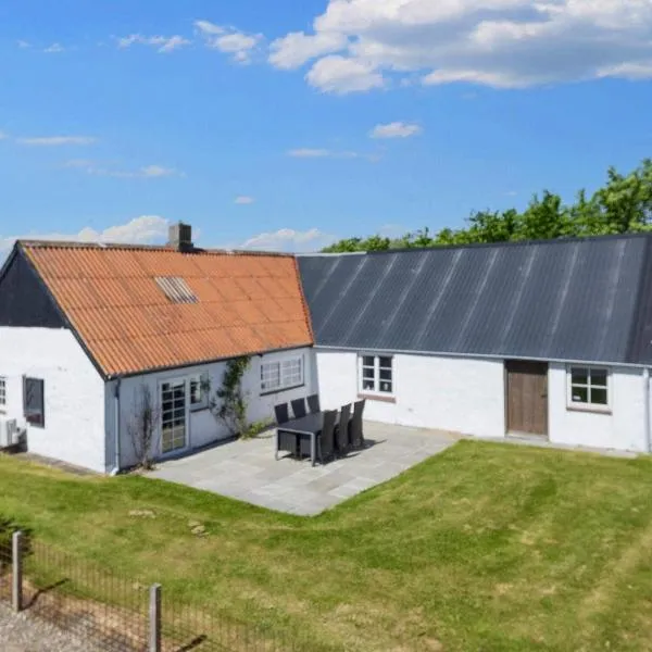 5 person holiday home in Karby-By Traum，位于Karby的酒店