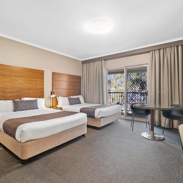 Quality Hotel Dickson, отель в Канберре