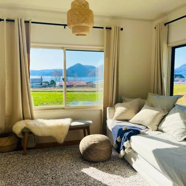 Peaceful Lakeview Cottage 20min to Rusutsu Ski, hotel en Lago Toya