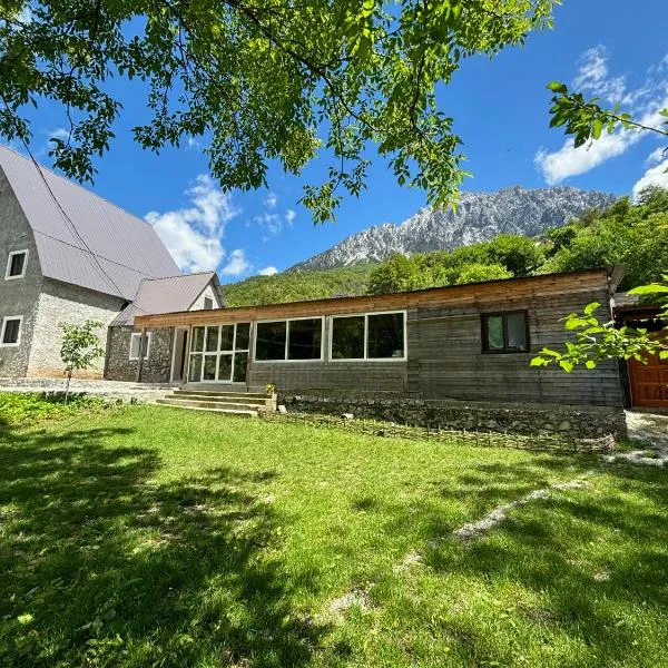 Magic Space Petros Skafias, hotel in Shkodër