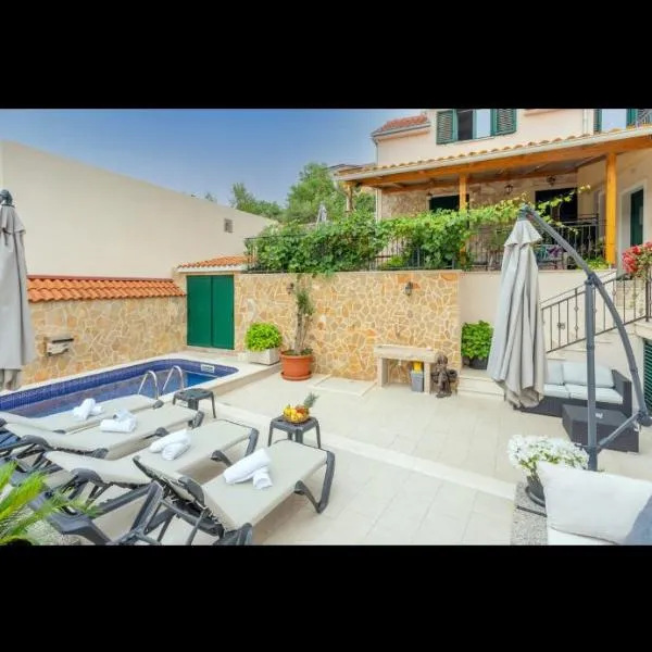 Apartments Ante 1, hotel in Hvar