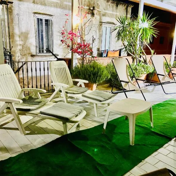 Blessing house, hotel in Naples