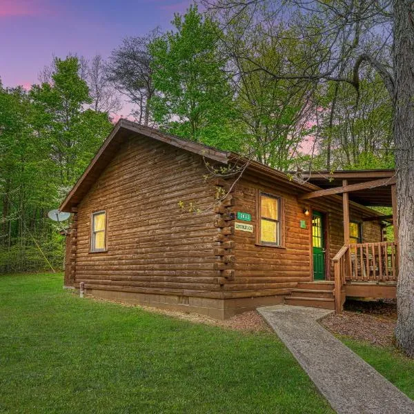 Blue Rose Cabins - Lincoln Log Cabin, hotel u gradu Logan
