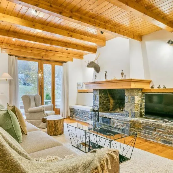 Luderna - Apartamento con terraza Molières, ξενοδοχείο σε Salardu