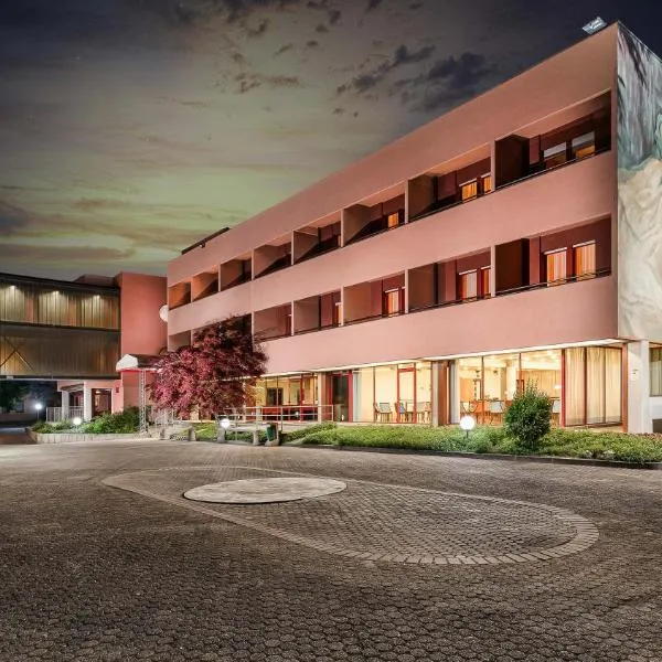 City Style Hotel Reggio Emilia, ξενοδοχείο στη Ρέτζιο Εμίλια