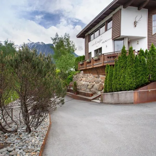 Ferienhaus Plattner、オエッツのホテル