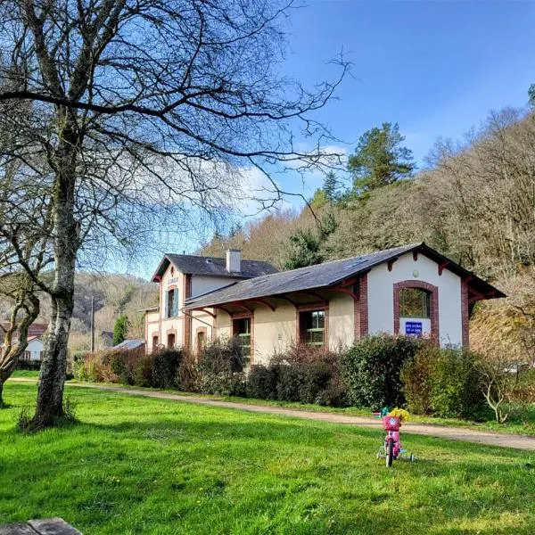 Ostal Scrignac - Gîte d'étape de la Gare, hotel in Scrignac