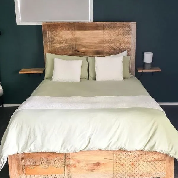 Byron Bay Hinterlands Dreaming Woods Cabin Three, Hotel in Bangalow