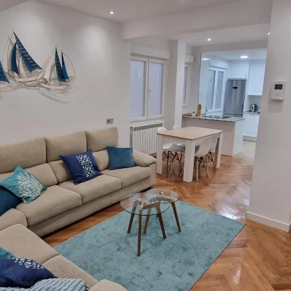 Poniente Luxury - 3 hab - Wifi - VUT-5189-AS, hotel v destinaci Gijón