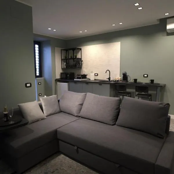 Gate 16 Room Napoli, hotel a Nàpols