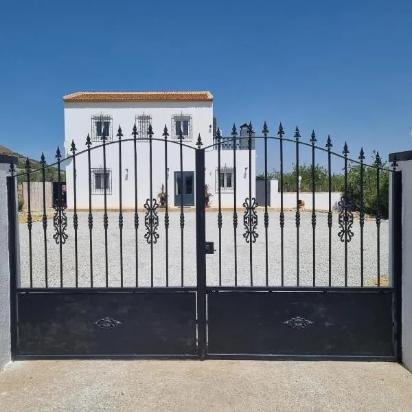 B&B Casa Blanca Oria, hotel in Oria